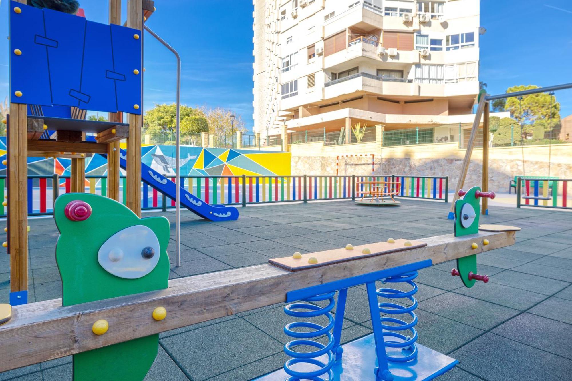 Sun Apartments ตอร์เรโมลิโนส ภายนอก รูปภาพ