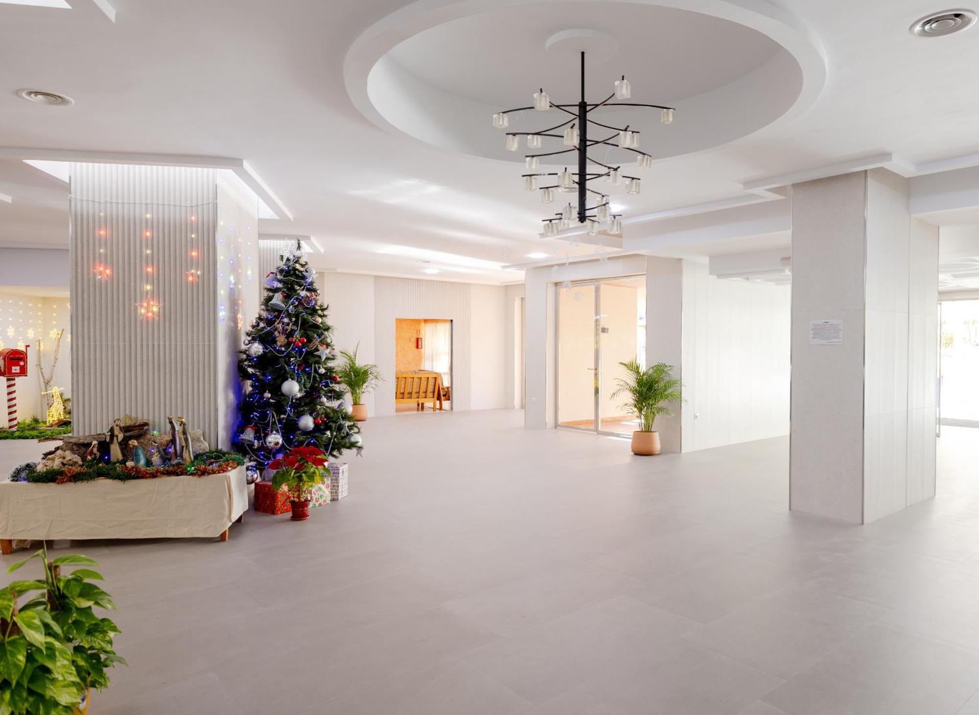 Sun Apartments ตอร์เรโมลิโนส ภายนอก รูปภาพ