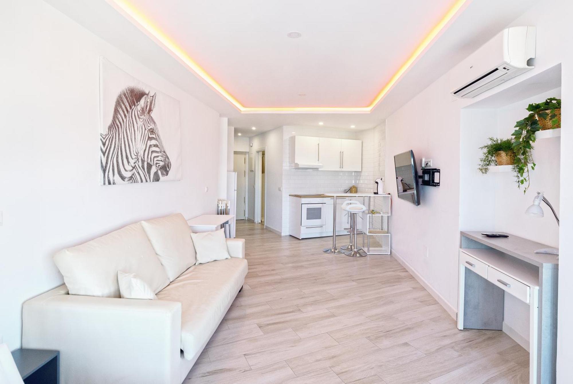 Sun Apartments ตอร์เรโมลิโนส ภายนอก รูปภาพ